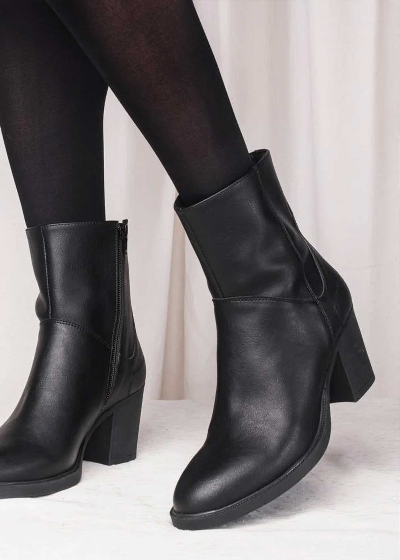 Alicia Black Vegan Ankle Boots - Ecomarket.com