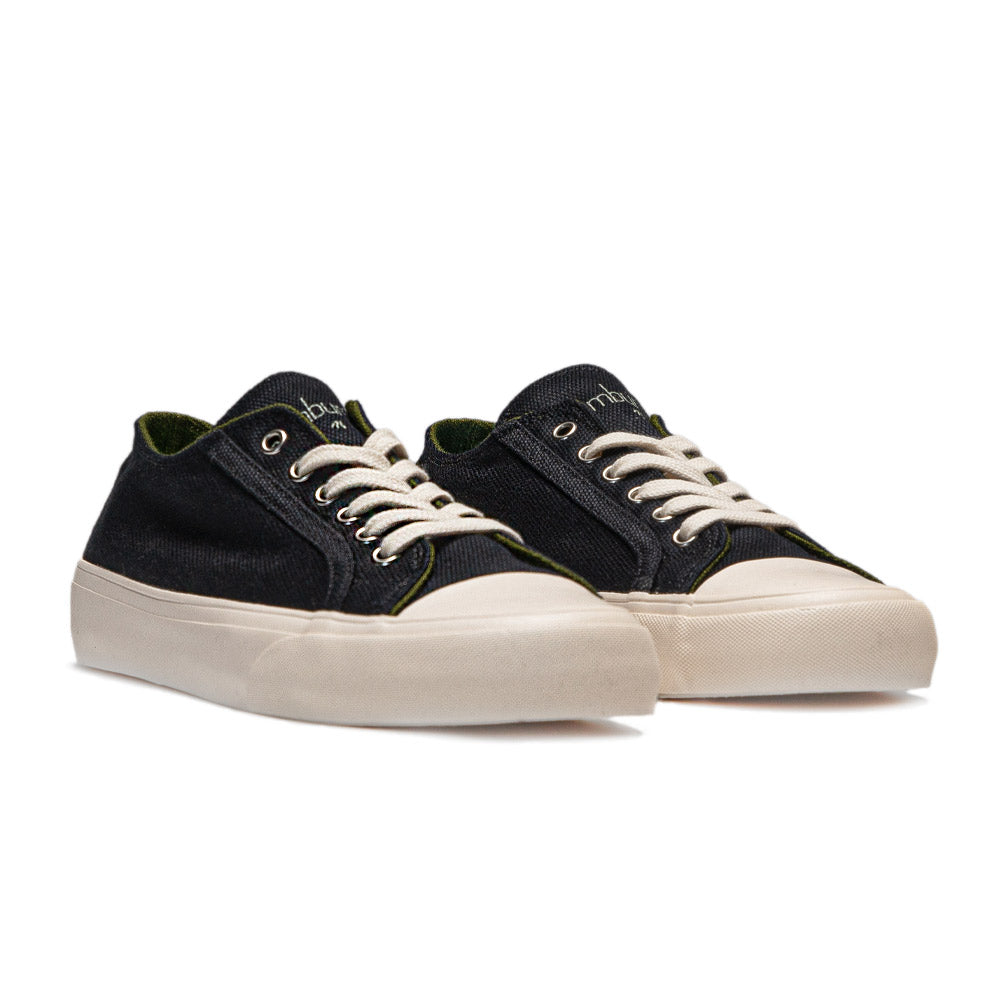 Pair of Bamburista Low Top GrassHopper Corvino Black sneakers for men, emphasizing the sustainable bamboo fiber textile.