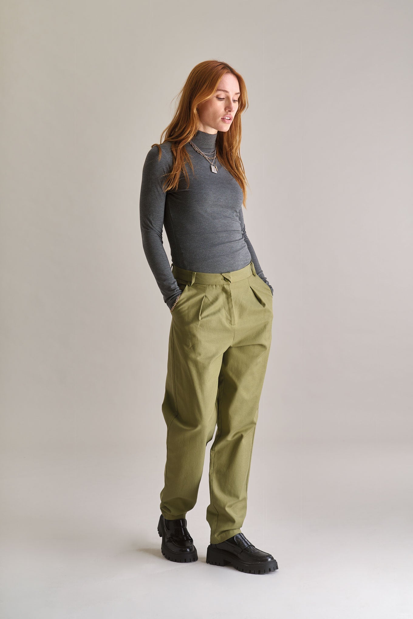 C1-MJ-46-SKINILLA-Top-Charcoal---C1-T-31-LYLA-Trouser-Olive.jpg