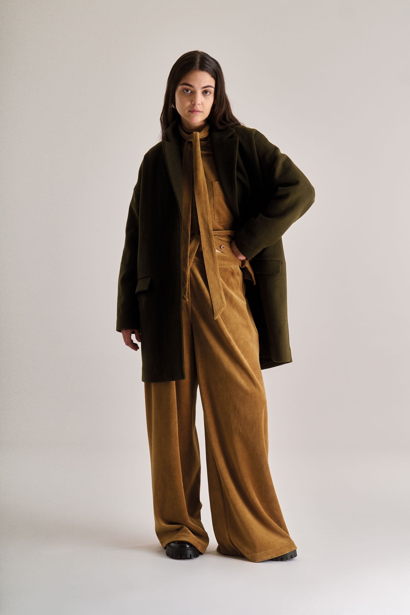 C1-MW-30-OLIVIA-Coat-Olive-2.jpg