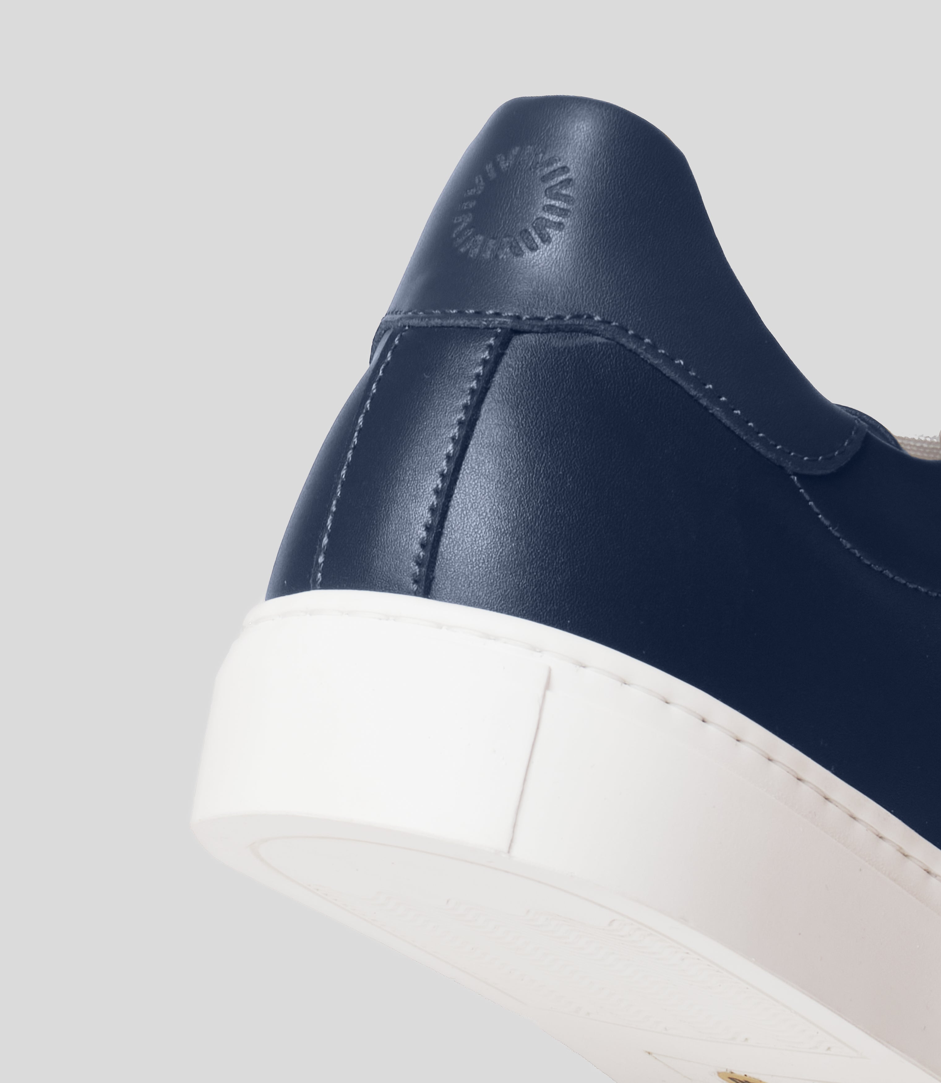 Vegan Sneakers L1 - handcrafted in Italy
