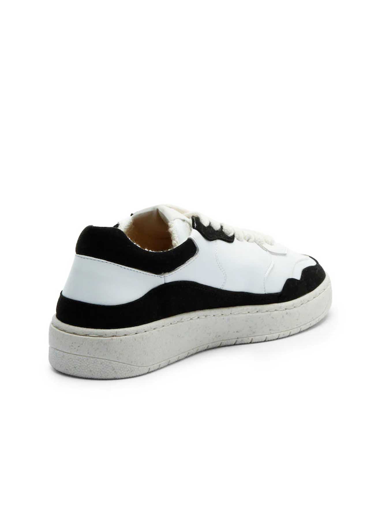 Level Black & White Vegan Sneakers – made with Apples - Ecomarket.com