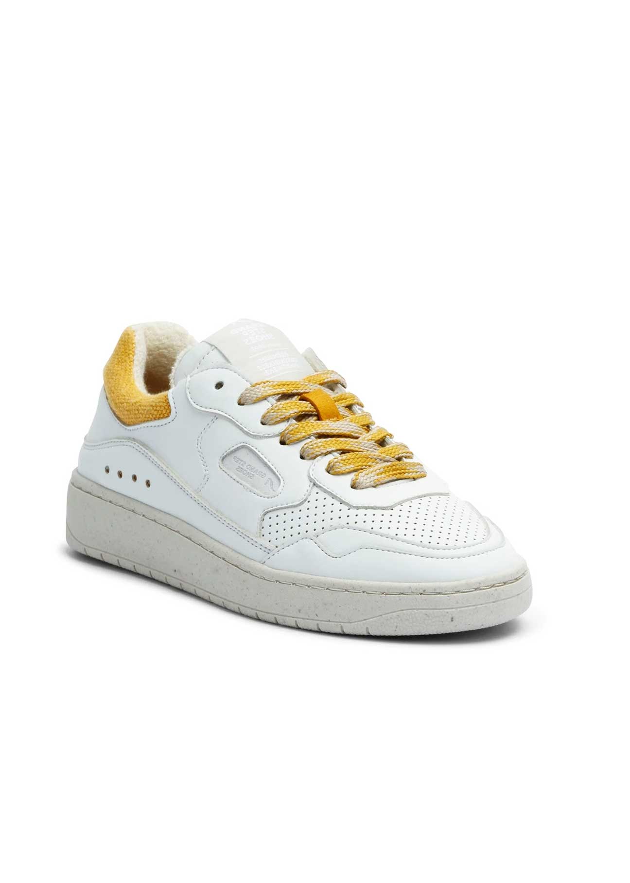 Level Yellow Vegan Sneakers – made with Apples - Ecomarket.com