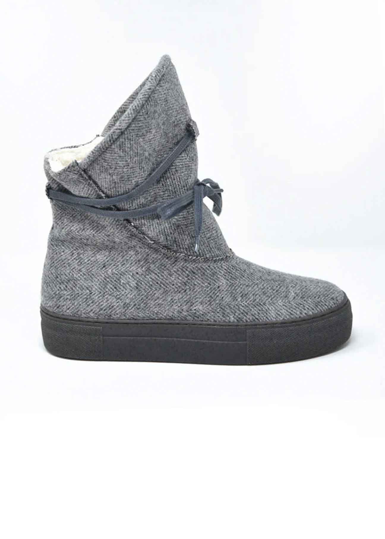 MICHONE-Burel-Fur-Grey-Boots_1.jpg