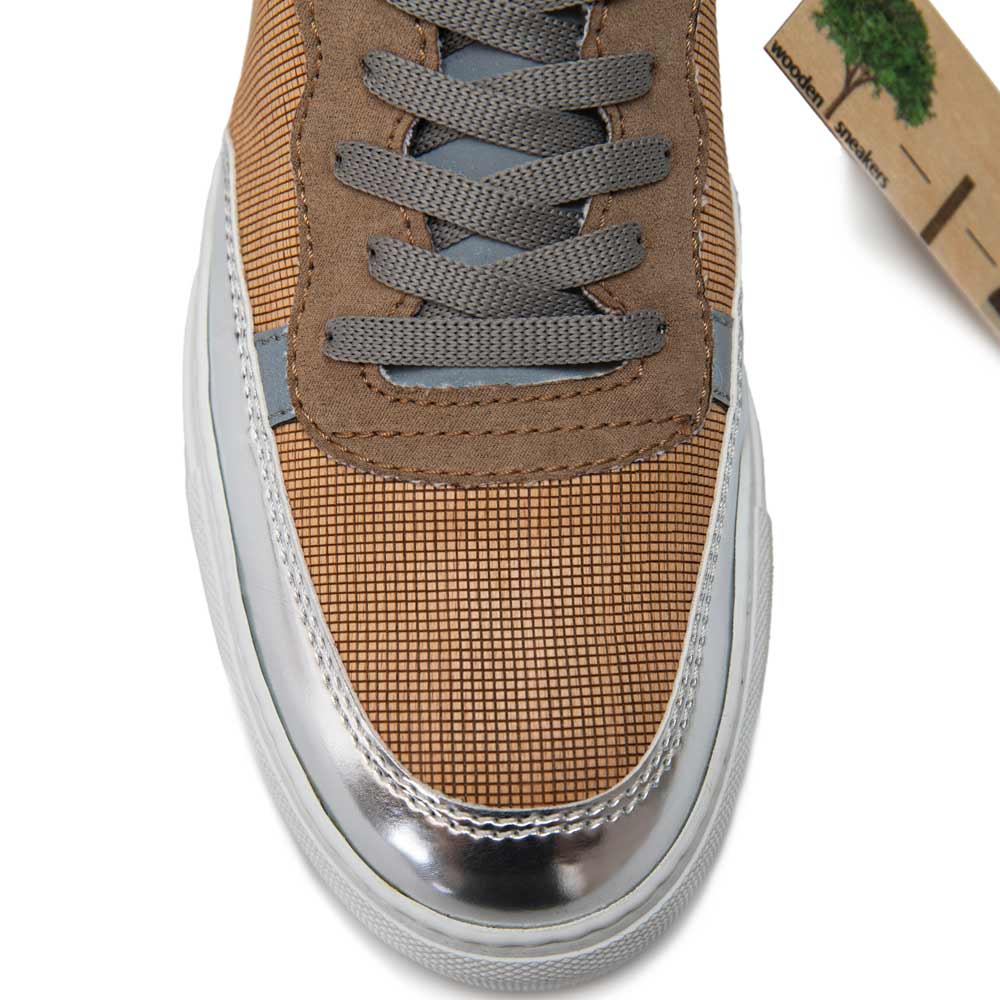 Nat-2 Wood Beige Sustainable shoe. Detailed top view focusing on the sustainable wood material and design.