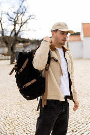 Hanf-Rolltop-Rucksack von Nomad in Schwarz