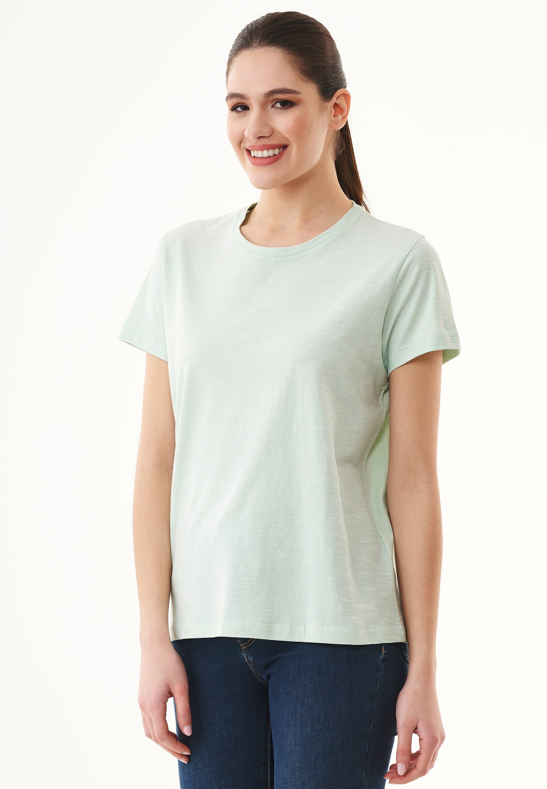 Camiseta básica en 100% algodón orgánico en verde agua