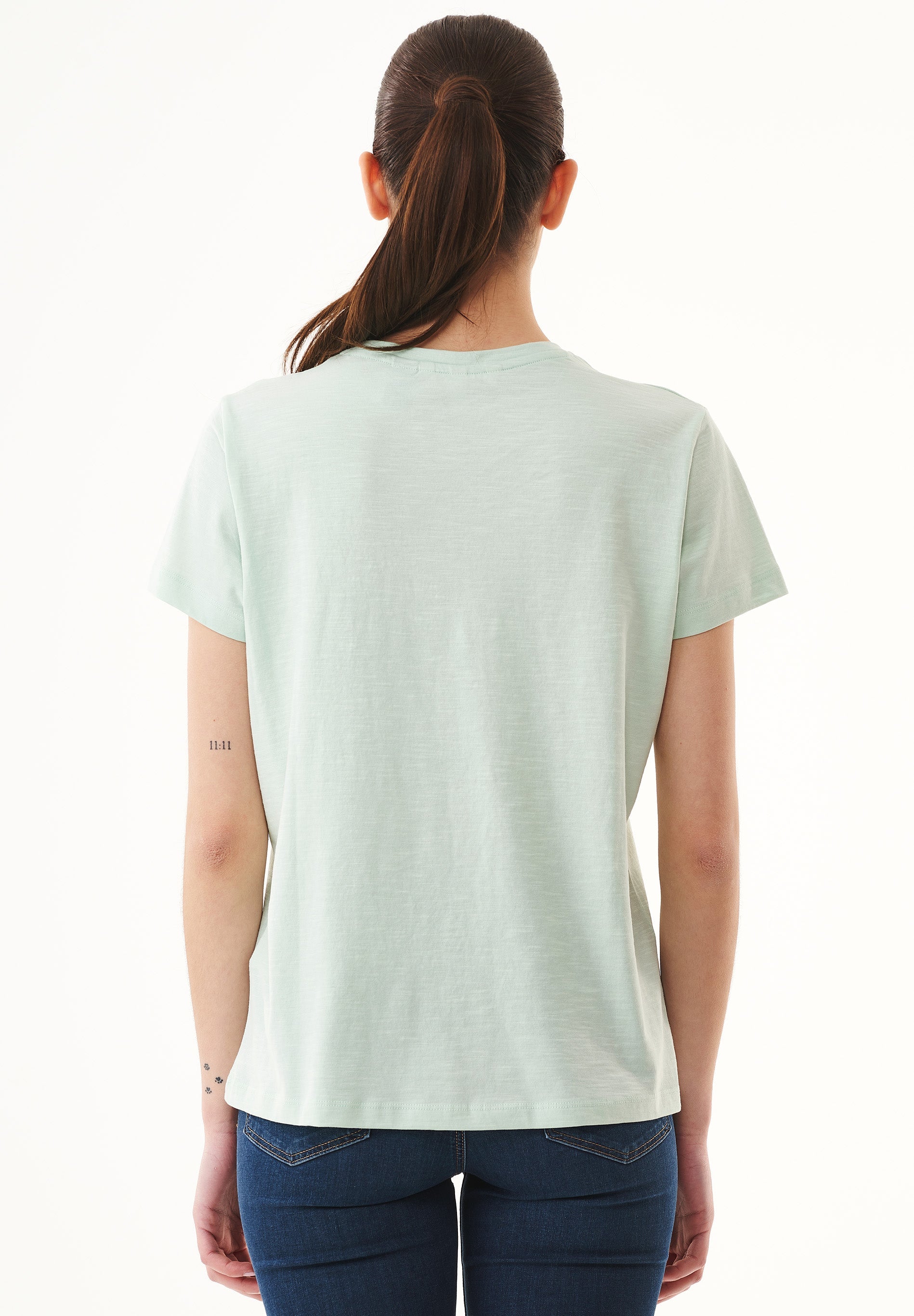 Camiseta básica en 100% algodón orgánico en verde agua