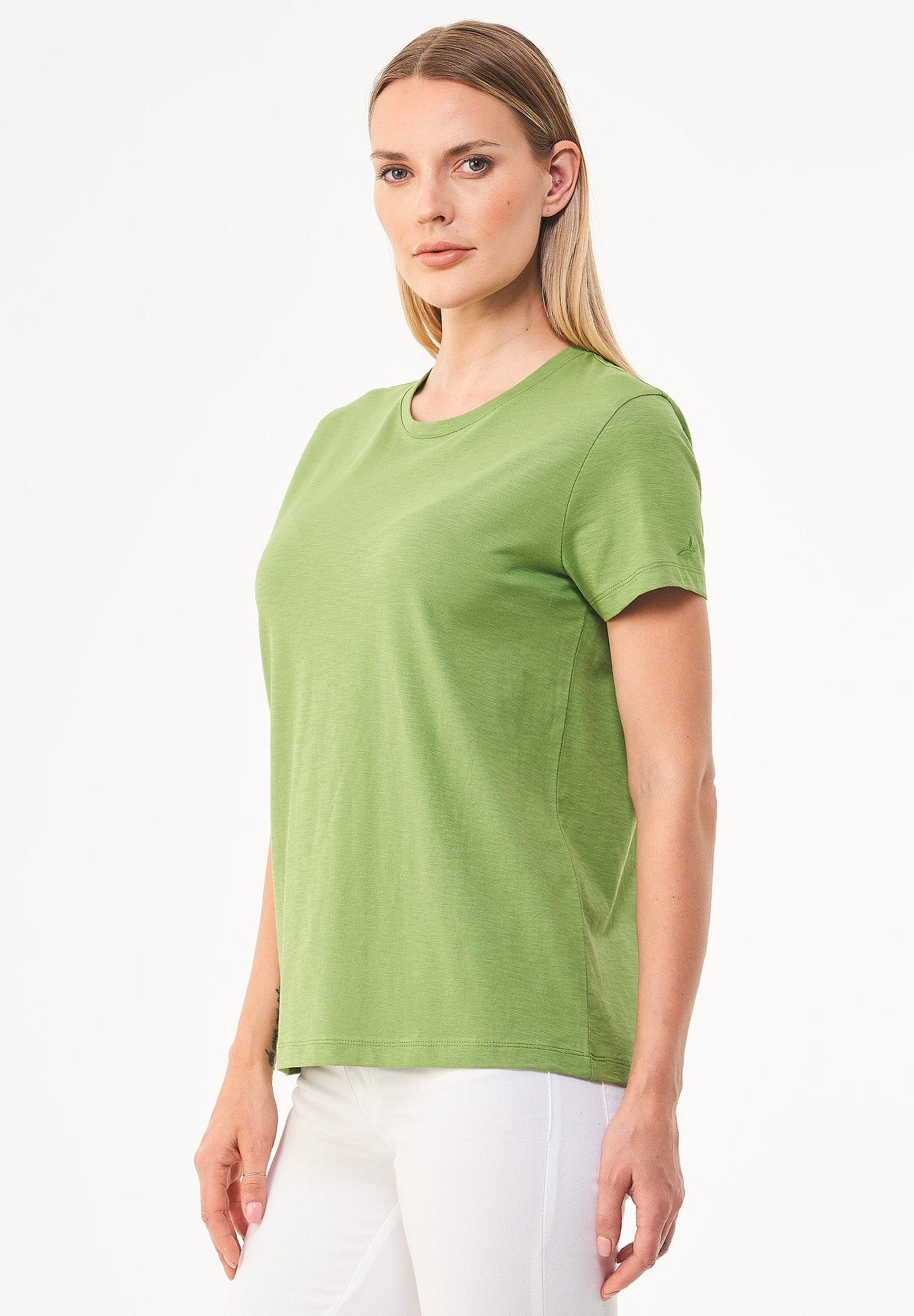 Camiseta básica en 100% algodón orgánico en verde hierba