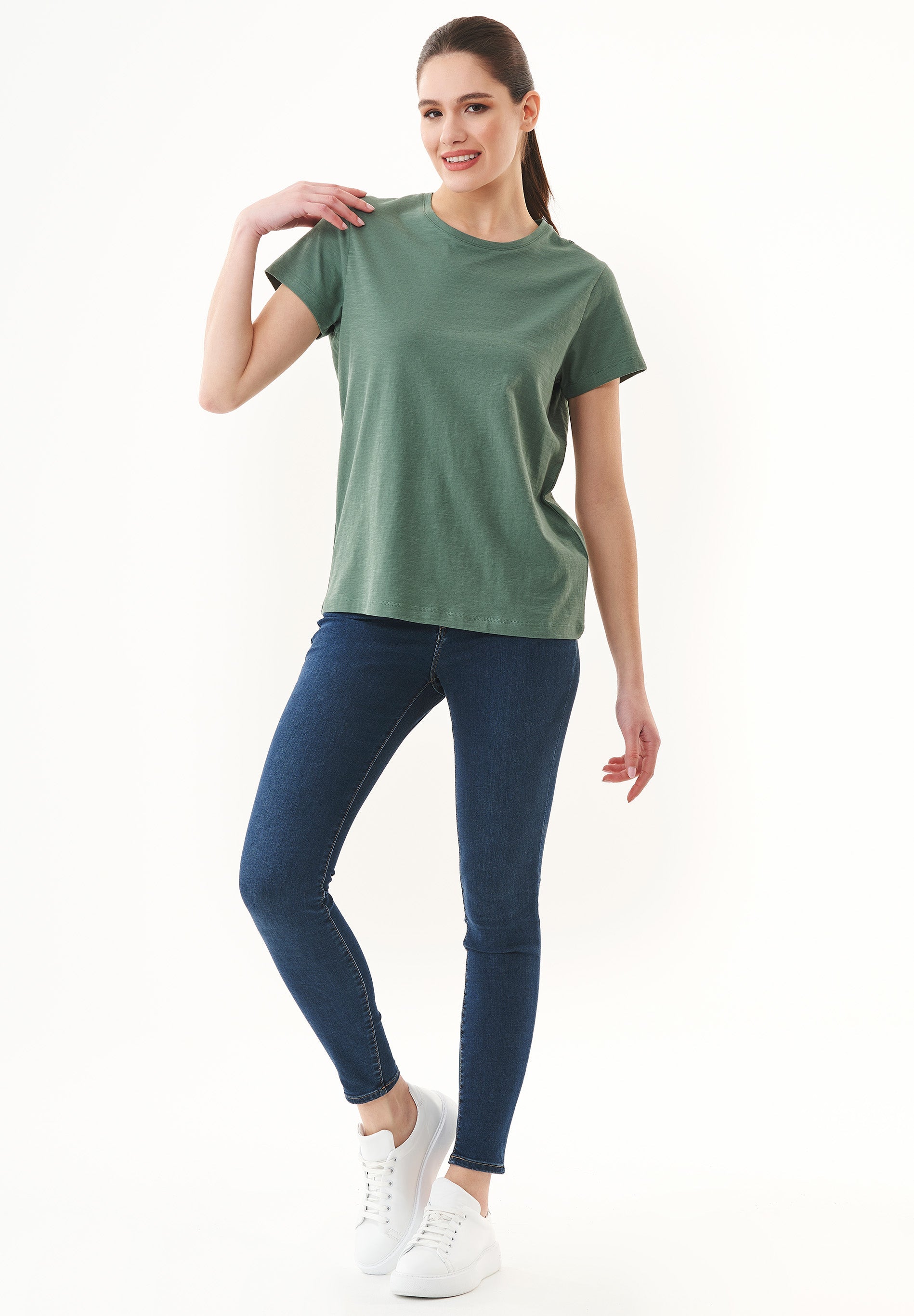 WCASUAL001greentea-2.jpg