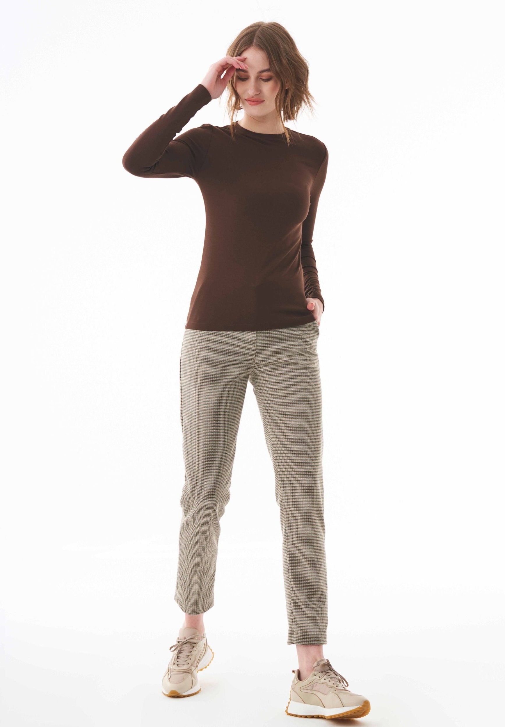 WCASUALchestnut-2.jpg