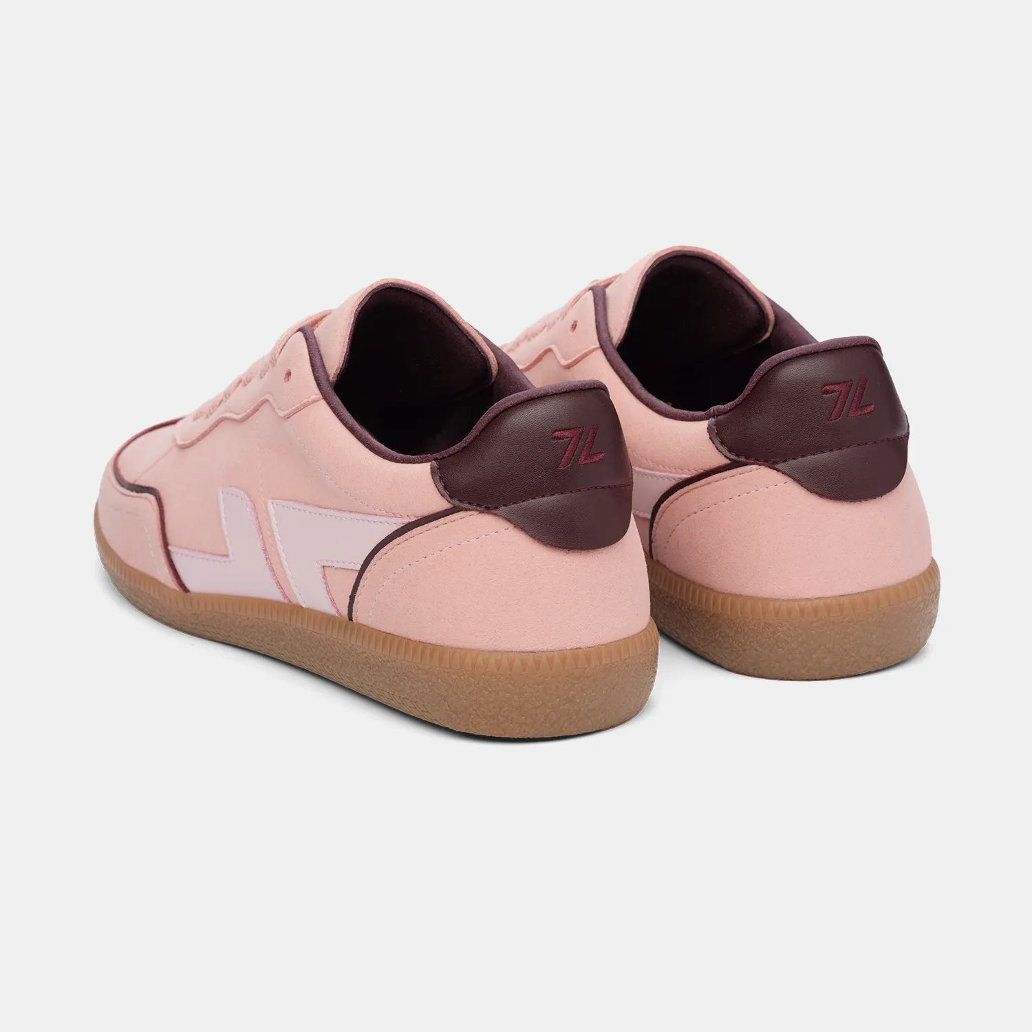 ローズ14 Zeta Delta-Series Vegan Suede Sneakers in Pink | Unisex