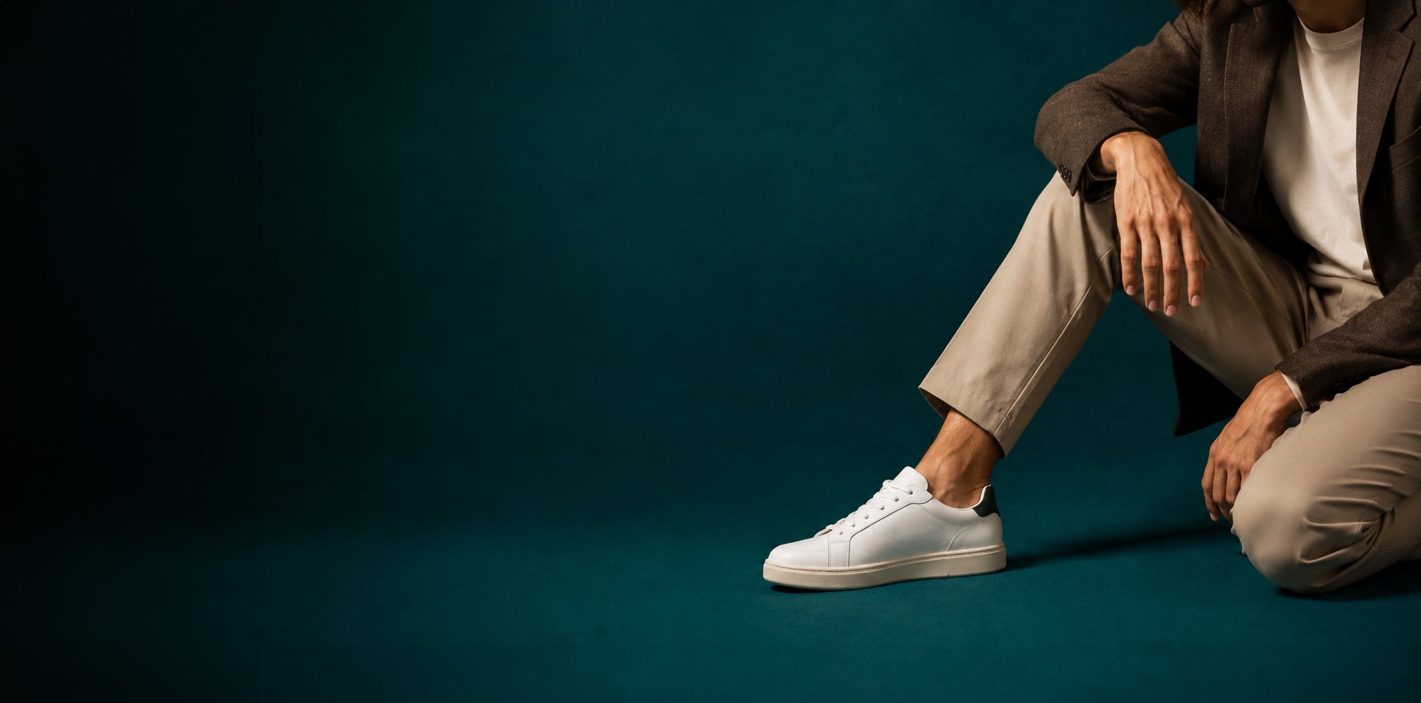 ecomarket-vegan-footwear-store-email-subscribe-image-vegan-sneakers-men.jpg