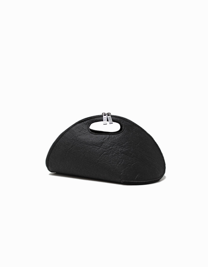 malai_shell_black_maritamoreno01.jpg