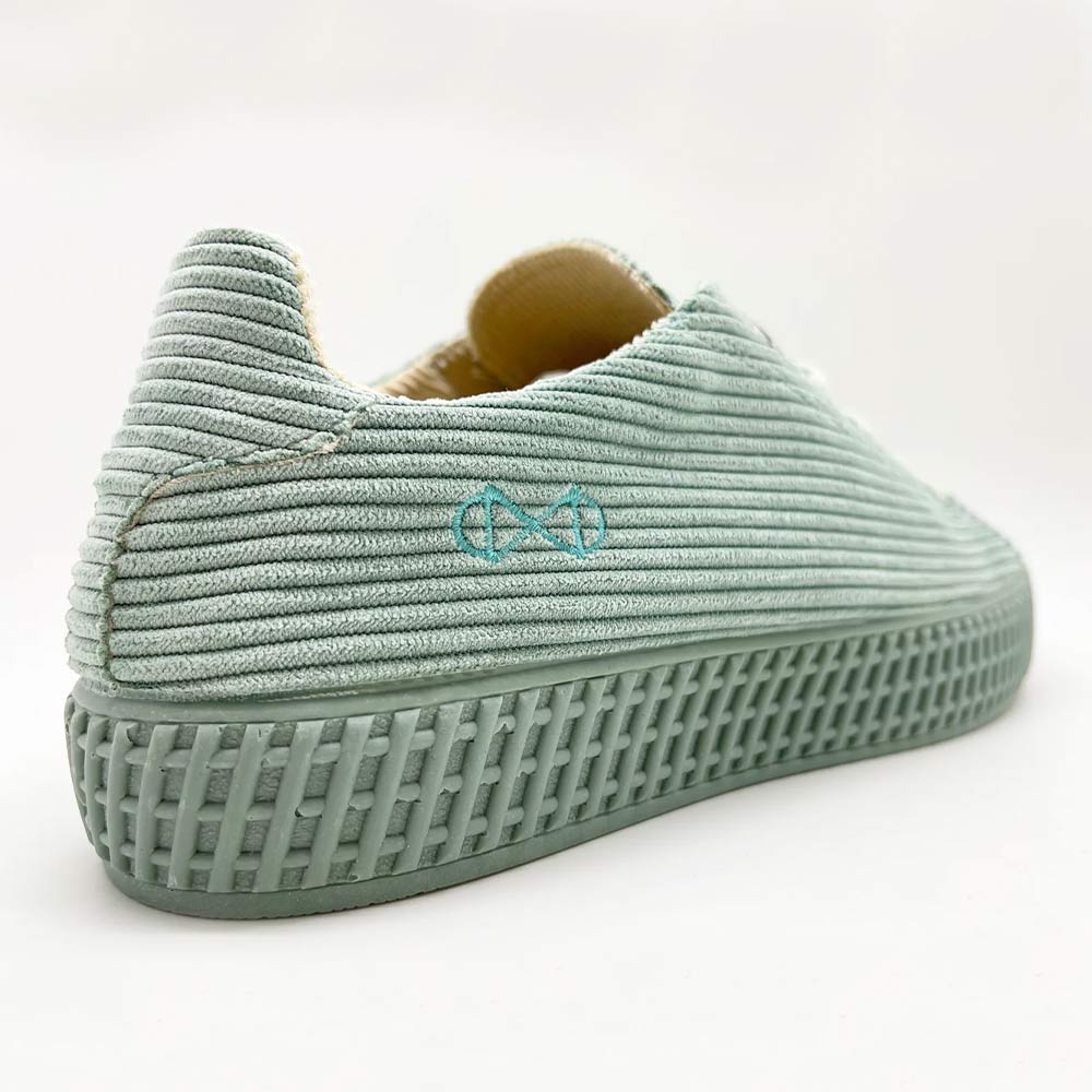 Sustainable shoes by nat2, model Cord Emerald Low, rear angle.